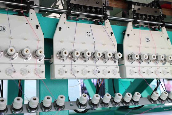 Macchina di ricamo computerizzata per asciugamani 30 teste 6 aghi per giocattoli