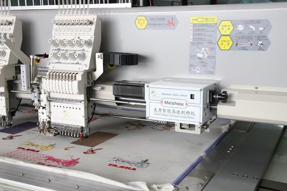 4500 kg Macchina di ricamo industriale computerizzata 22 Testa 9 Aghi