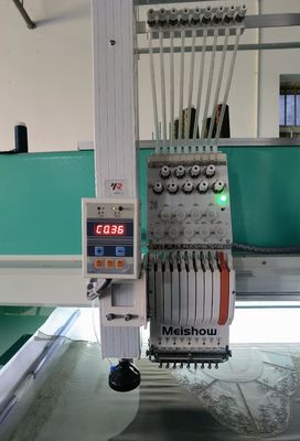 40W-80W Laser Cutting Embroidery Machine 20 Testa per 2 strati Taglio tessuto