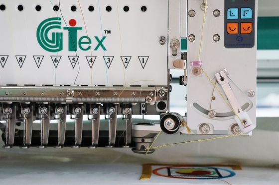 Macchina di ricamo automatica a taglio laser al computer 15 teste Macchina di ricamo a corda