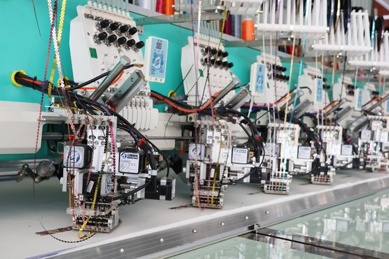 Computer 6 dimensioni Sequins Macchina di ricamo 9 Aghi 20Tippi attrezzature di ricamo
