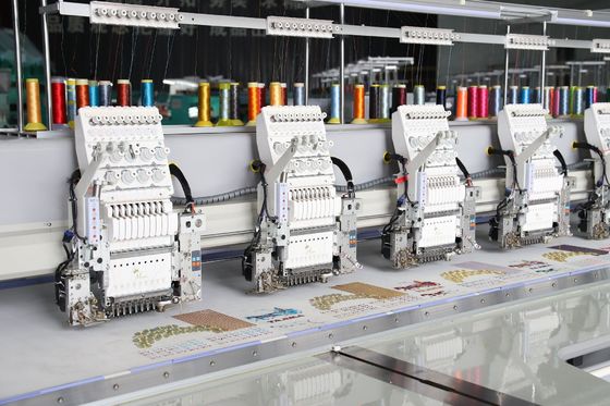 Alta velocità 6 teste Macchina di ricamo di seghe per computer con funzione di ricamo a corda