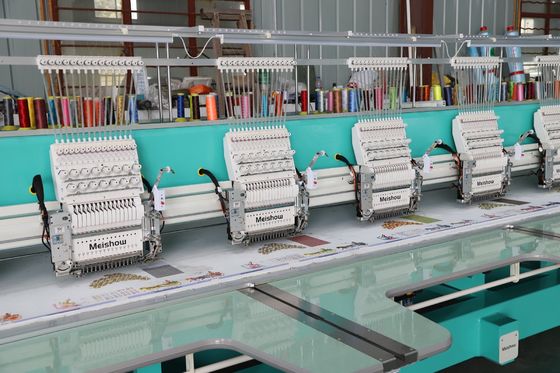 Macchina di ricamo a sequine singole 15 aghi 12 teste Area di personalizzazione