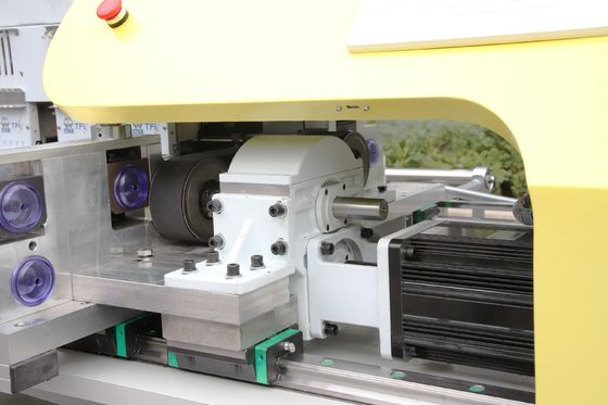 Automazione Macchina di ricamo per coperte di cotone 22 teste 4 colori