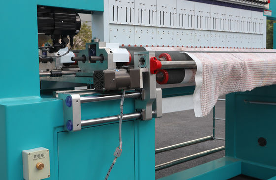 Calcolatore 44 Aghi Macchina di ricamo di coperte 22 Teste
